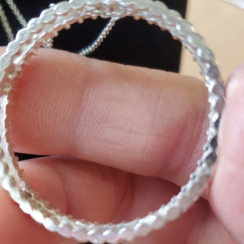 Dazzling Silver Circle Pendant Necklace - Picture 5 of 5